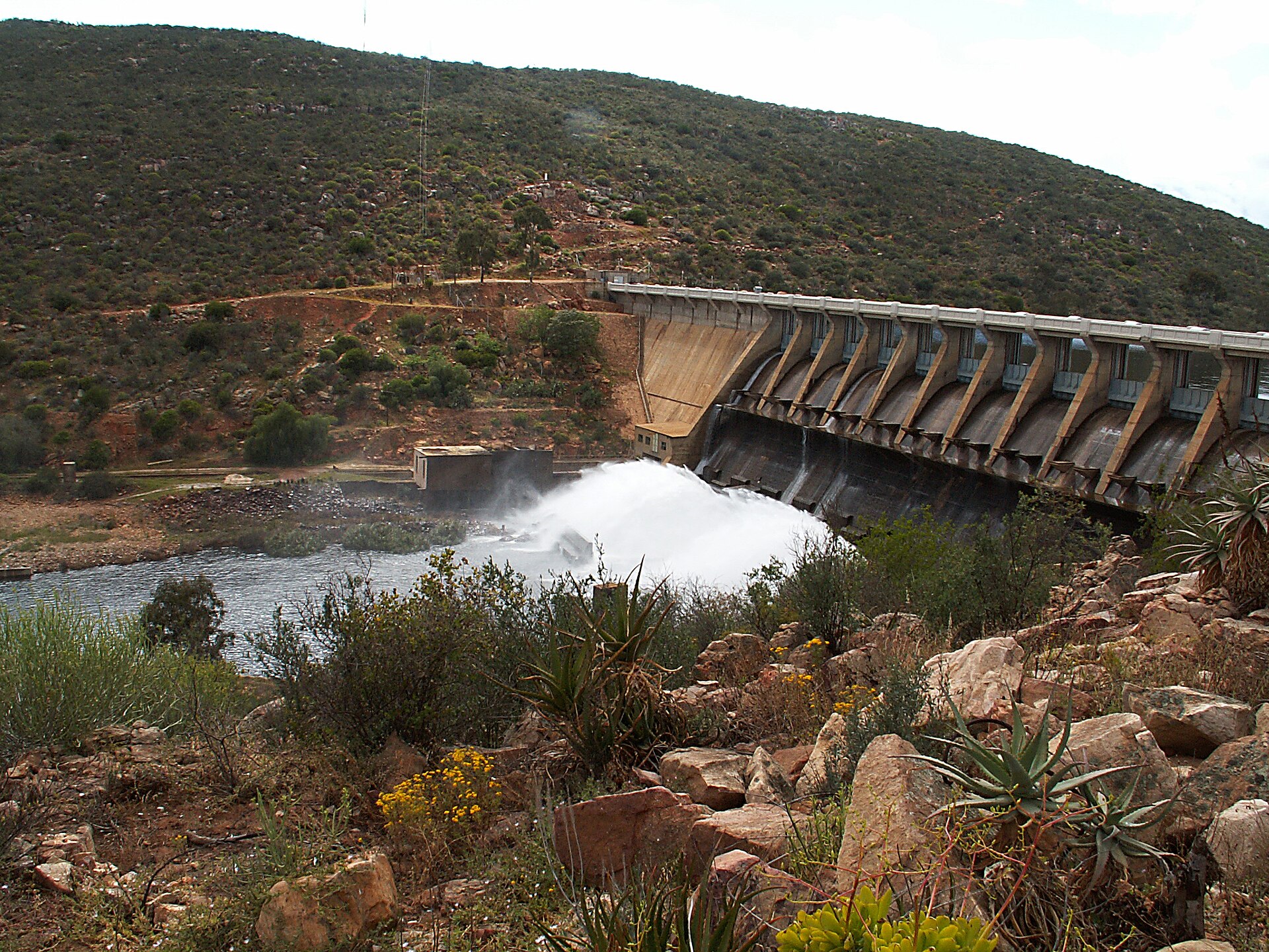 Clanwilliam Dam Rising: R8 Billion Wall Project Powers Through Key Milestones